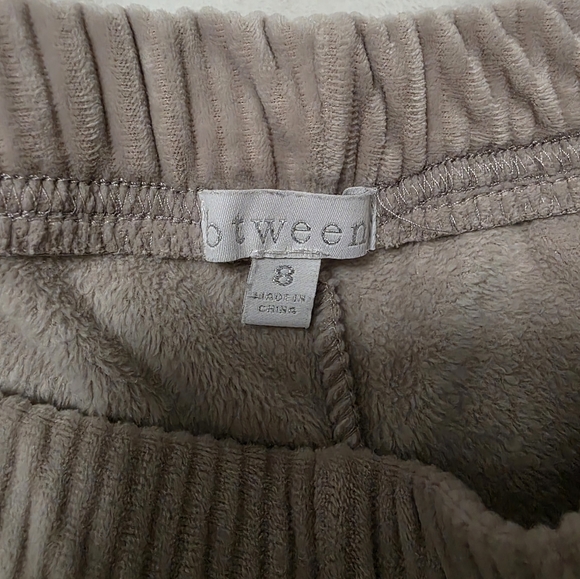 Btween Girls Long Sleeved Tan Matching Set - Picture 4 of 4